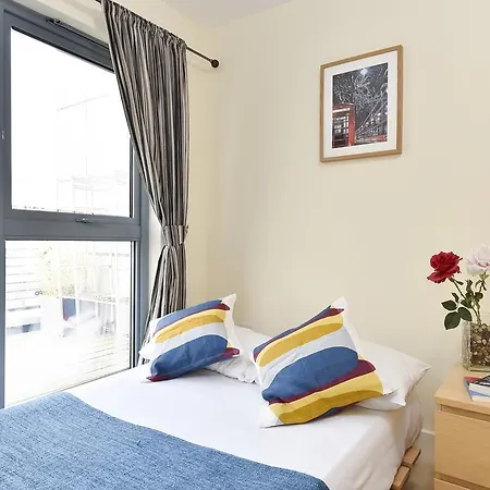 Beautiful 4-bedroom Flat In Bridge/borough! London
