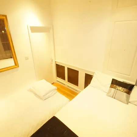 Holiday home Magical & Charming 8 Covent Garden Townhouse London