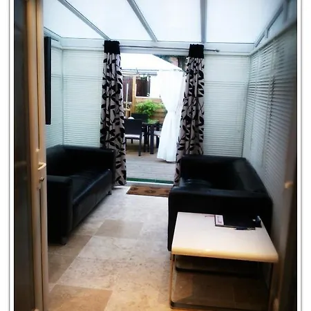 Guest house Malvern Road To Let London