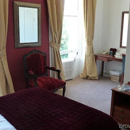 Sundridge Park Manor Hotel 3*