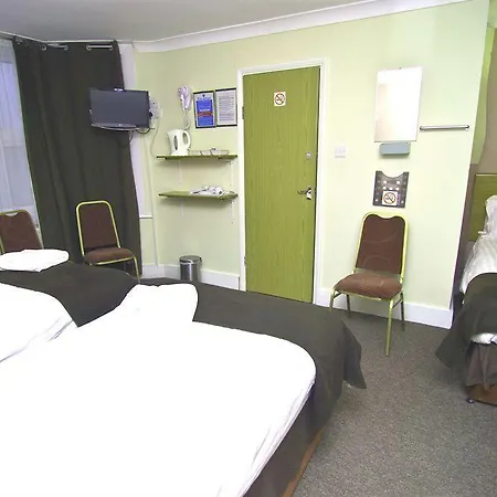 Holland Park Grove 3* ロンドン