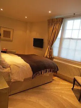 Edgware Road Apartment