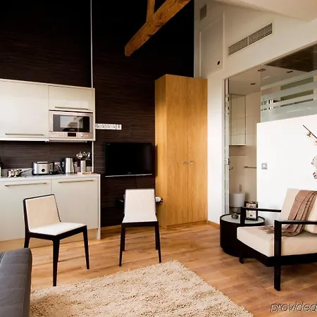 Space 4* London