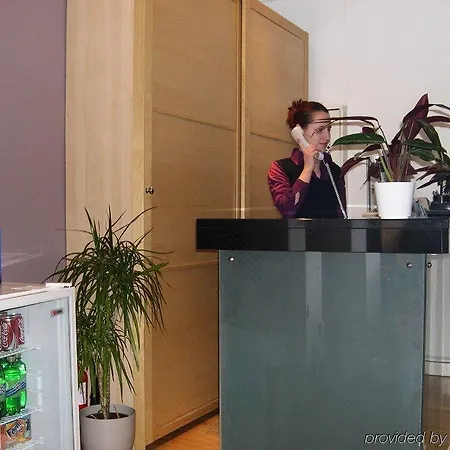 Nox Hyde Park Aparthotel