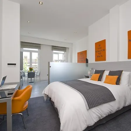 Aparthotel Templeton Place By Supercity 4*