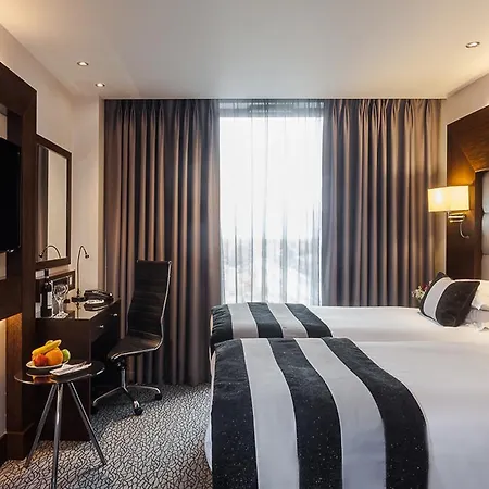 Park Grand Heathrow