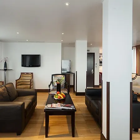 Park Grand Heathrow Hotel 4*