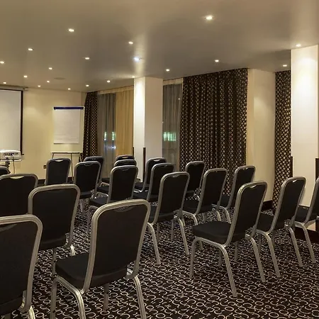 Park Grand Heathrow Hotel Hounslow