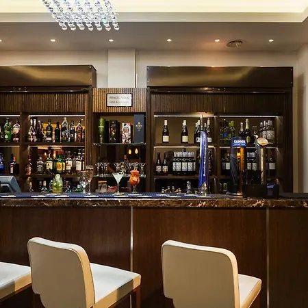 Hotel Park Grand Heathrow