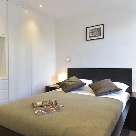 Excelsior Apartment *