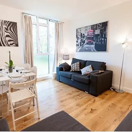 Bayswater Apartment *