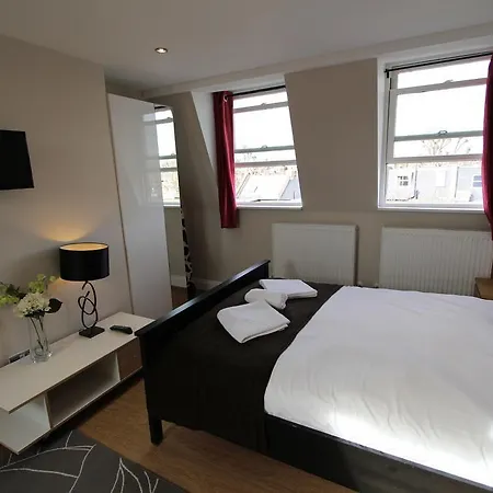 Adie Apartments