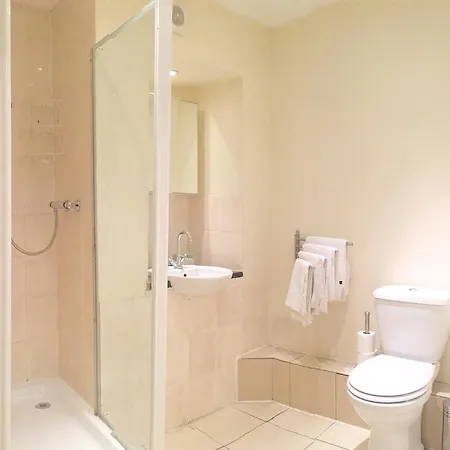 Hotel Hadleigh London