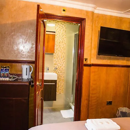 Otel Cricklewood 2*