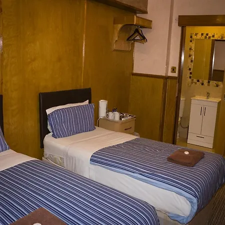 Cricklewood Otel