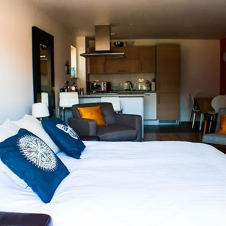 Spacious Central Family London