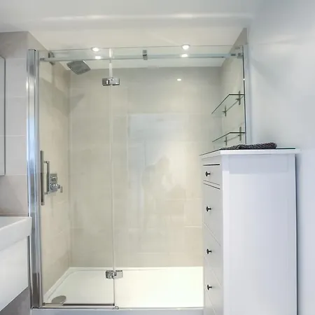 Apartment Eson2/bonchurch Mansion London