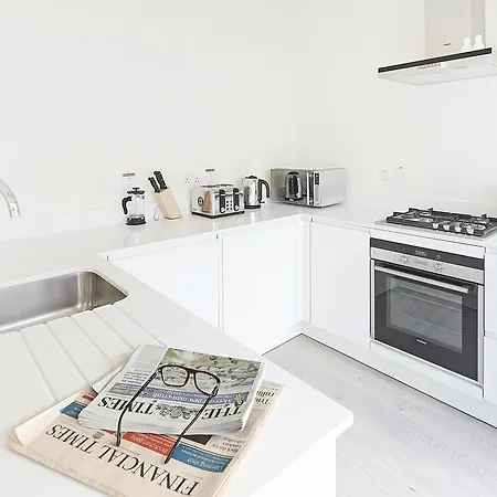 Stayo Exeter Street Apartment London