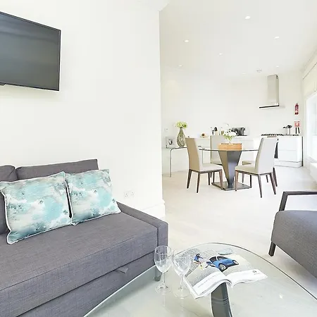 Stayo Exeter Street Apartment