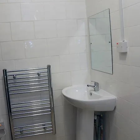 Guest house Larsvale London