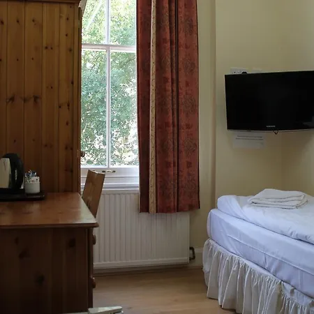 Dolphin - The Hotel 3*