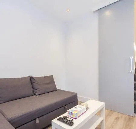 Generous Apartments Apartment *