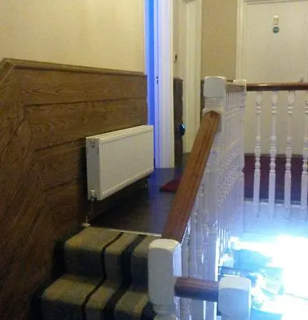 Bed & Breakfast The Crystal Croydon