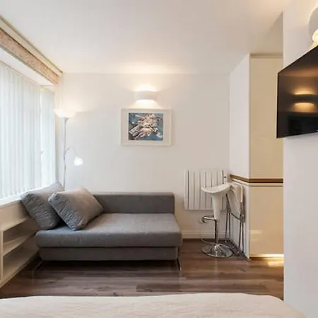 Apartment Craven Terrace London