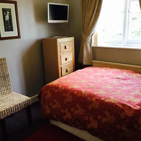 Edgware Couette-café 3*