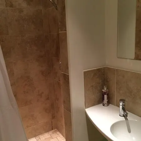 Luxury And Studio 69 Apartment *