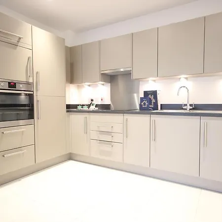 Apartment The O2 Waterfront