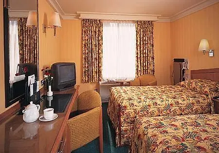 Travelodge Kings Cross Royal Scott Hotel