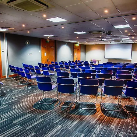 Holiday London - Heathrow M4,jct.4, An Ihg West Drayton (Middlesex)