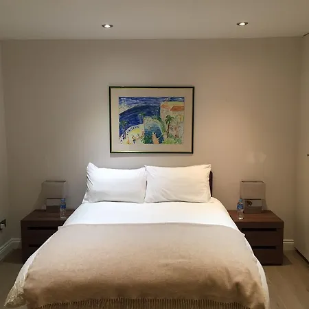 Apartment Fulham Road Apartment