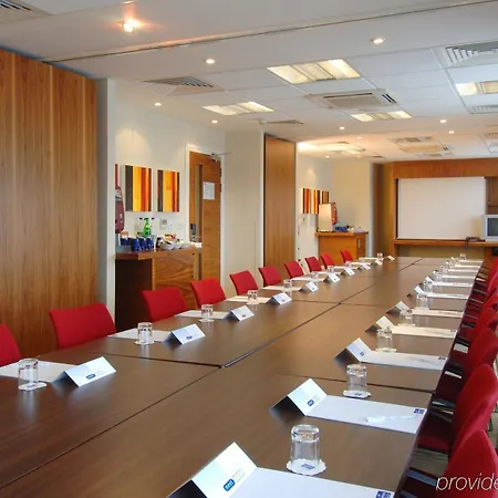 Express London By Ihg Croydon