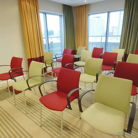 Express London By Ihg Croydon