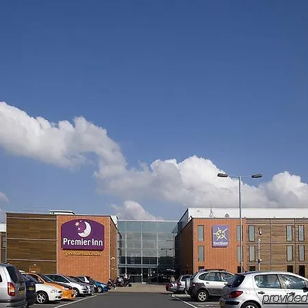 Premier London Heathrow Airport T2 & T3 - Bath Road 3*