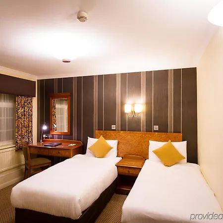 The Royal Chace Hotel