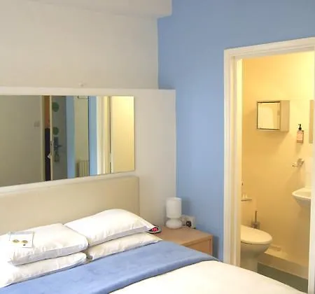 The W14 Kensington Hotel Londra