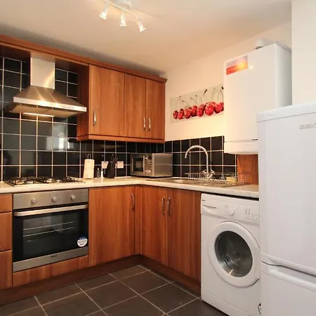 Excel Apartments Stratford 4*