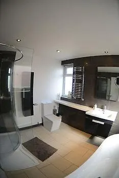 Гостевой дом The Beehive 3*