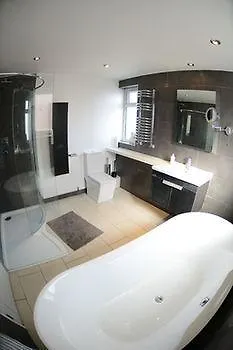 The Beehive Гостевой дом 3*