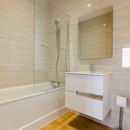 The Lion Gate Mews Hotel 4*