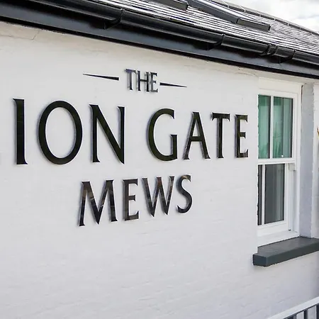 The Lion Gate Mews Kingston upon Thames (Greater London)
