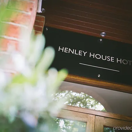 Henley House 4*