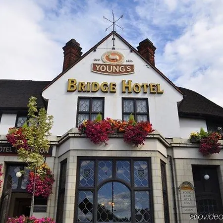 Hotel Bridge