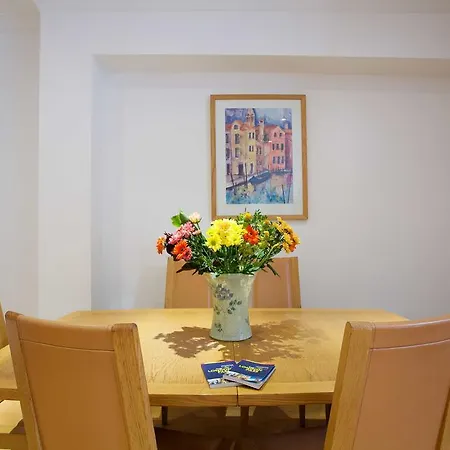 Chelsea Apartment London