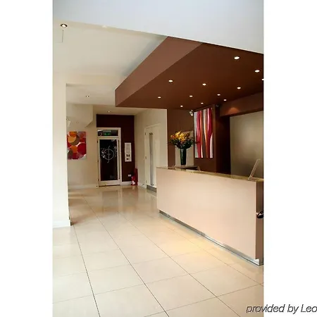 Hotel Raglan Muswell Hill