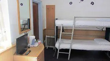 Montana Excel Hotel 2*