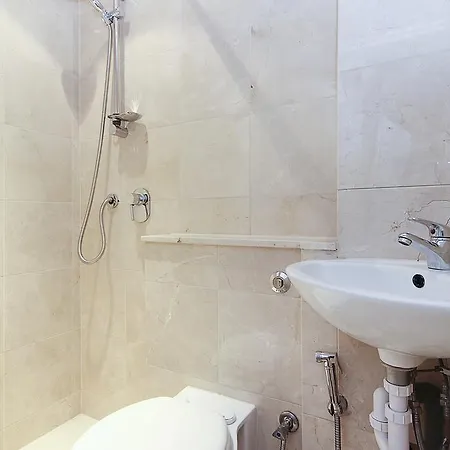 Lifestyle - Knightsbridge *